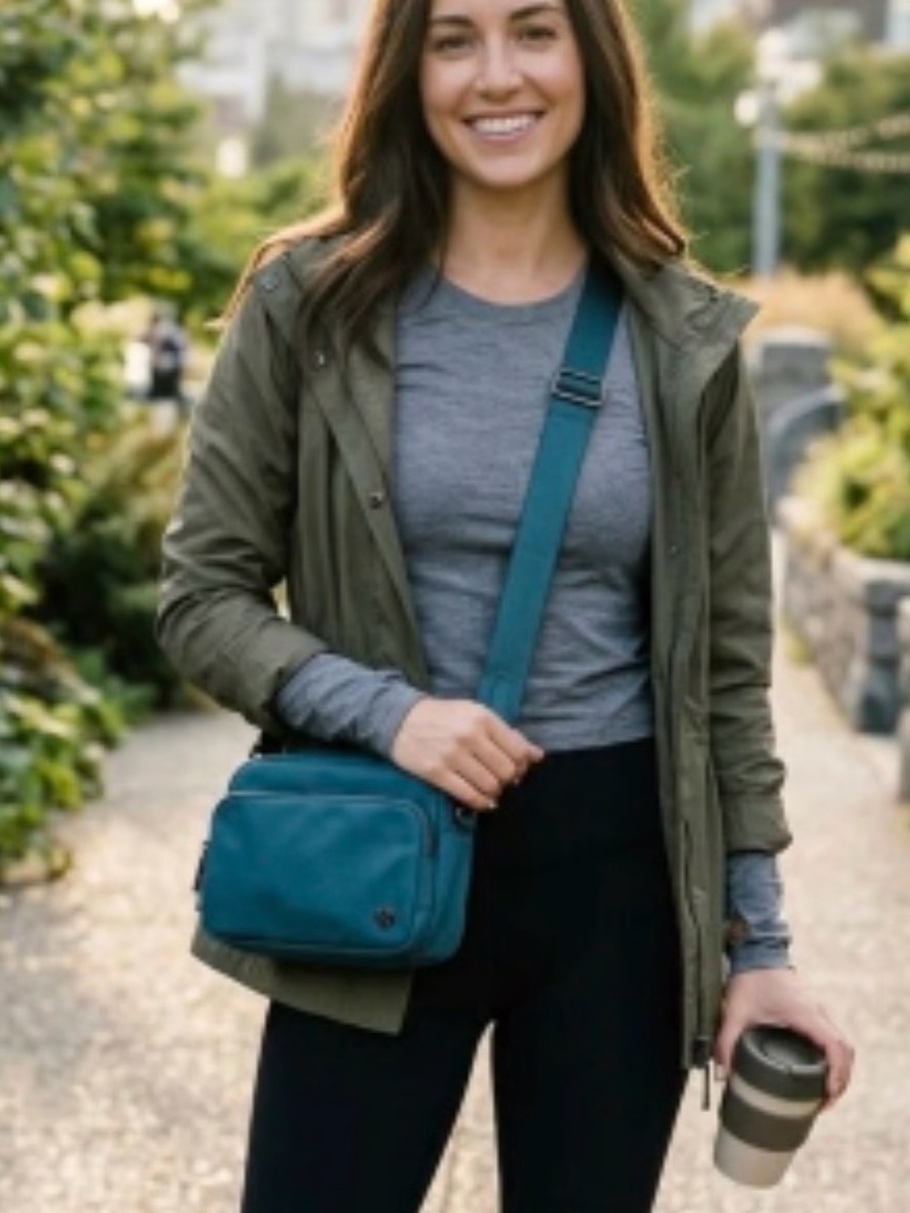Lululemon Everywhere Crossbody Bag Large 2L Deep Marina Teal Gunmetal Hardware